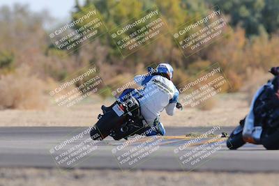 media/Dec-18-2022-SoCal Trackdays (Sun) [[8099a50955]]/Turn 7 Backside (1125am)/